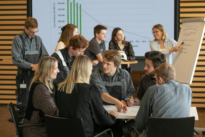 Azubis in der Diskussion