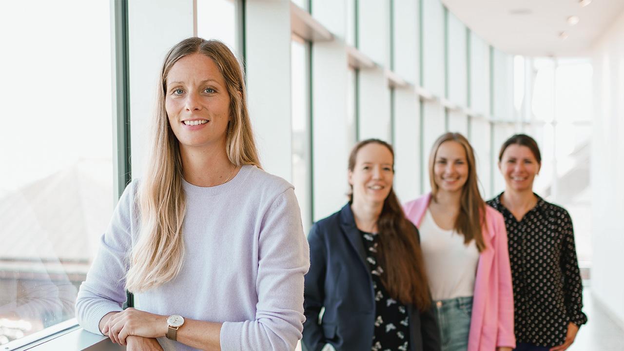 Personalreferentin auf einem Gruppenbild