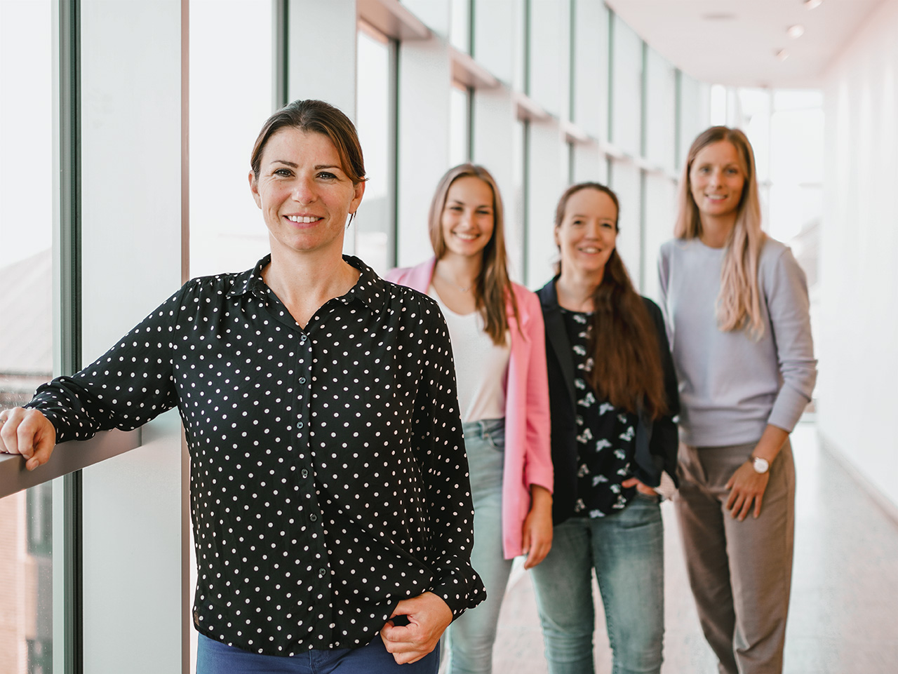 Personalreferentin auf einem Gruppenbild